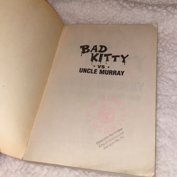 Bad kitty vs uncle Murray - Picture 5 of 6